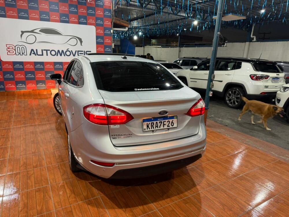 Ford Fiesta Sedan