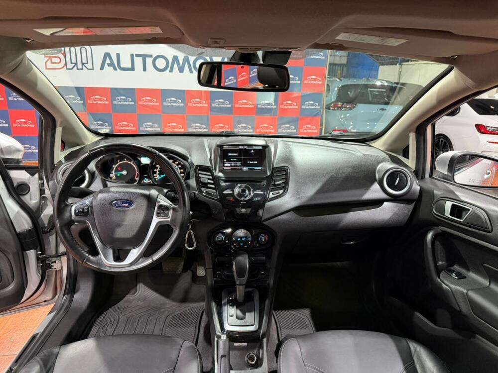 Ford Fiesta Sedan
