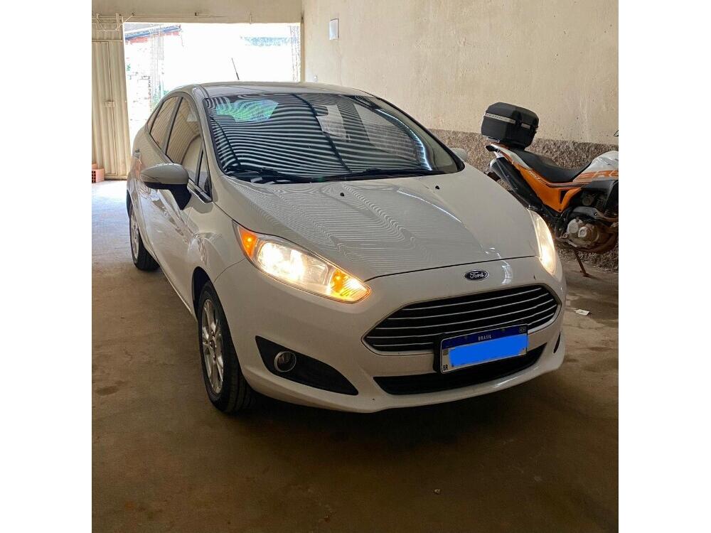 Ford Fiesta Sedan