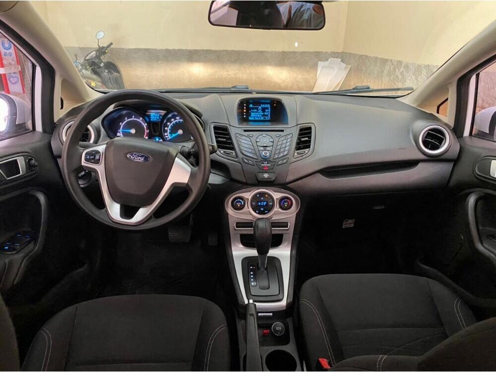 Ford Fiesta Sedan