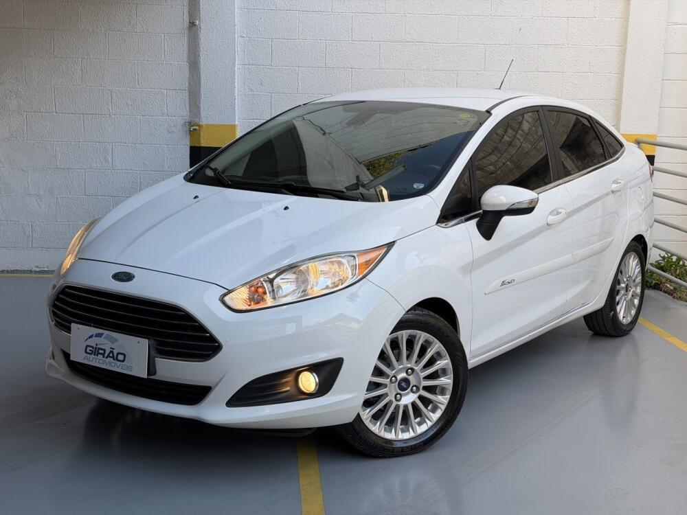 Ford Fiesta Sedan