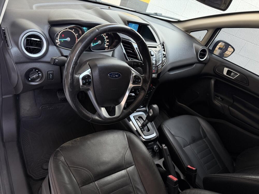 Ford Fiesta Sedan