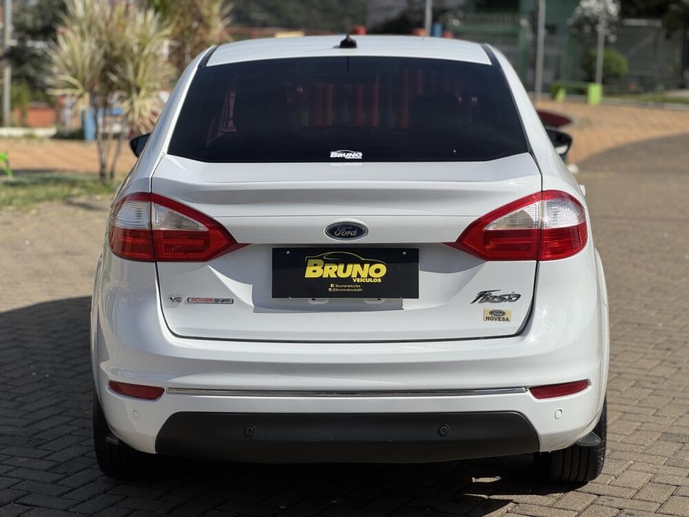 Ford Fiesta Sedan