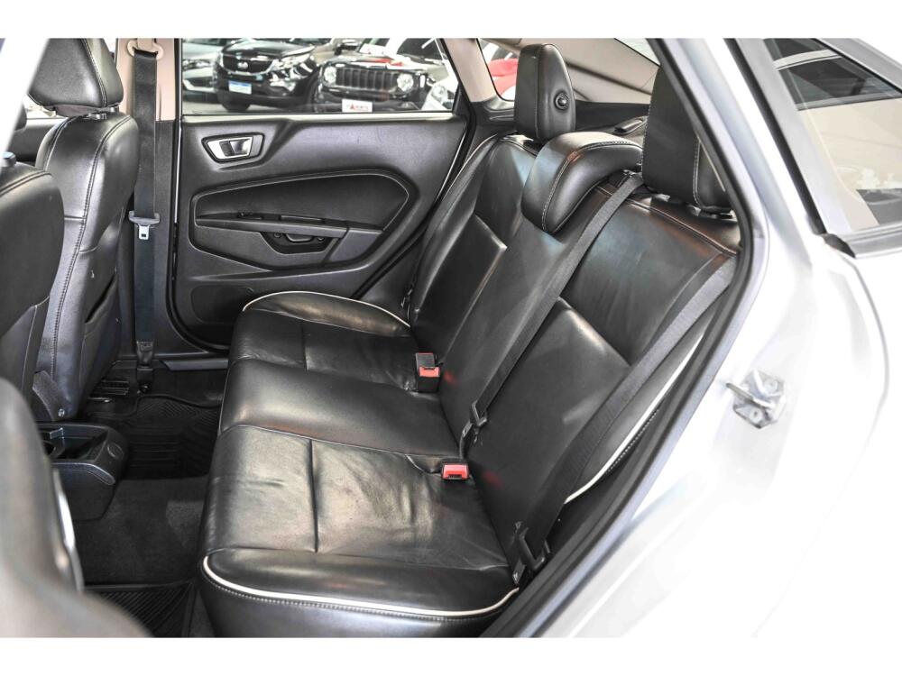 Ford Fiesta Sedan