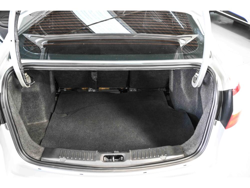Ford Fiesta Sedan