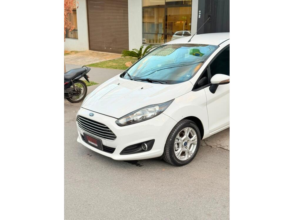 Ford Fiesta Sedan