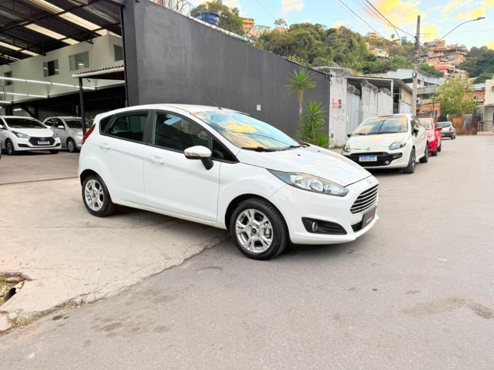 Ford Fiesta Sedan
