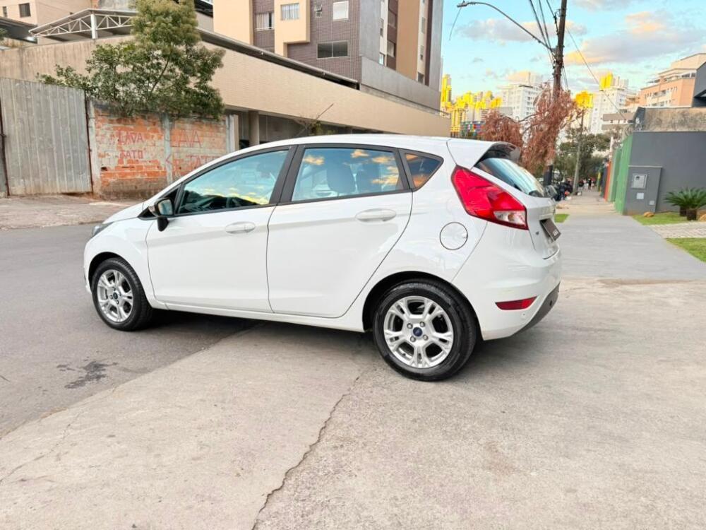 Ford Fiesta Sedan