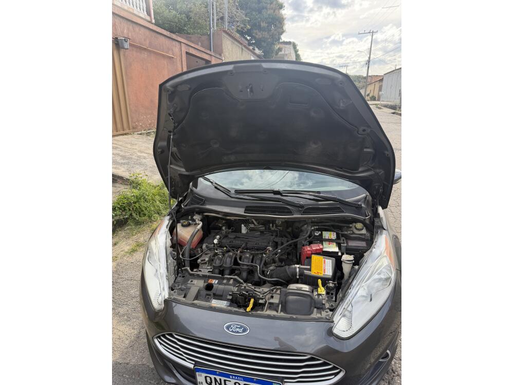 Ford Fiesta Sedan