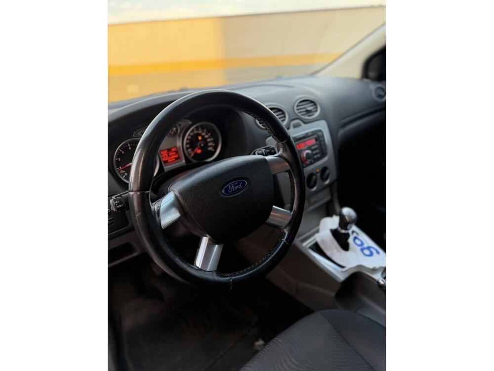 Ford Focus Hatch
