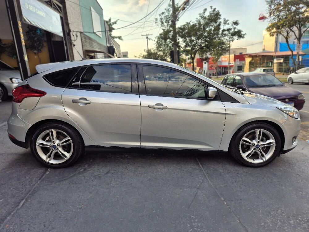 Ford Focus Hatch