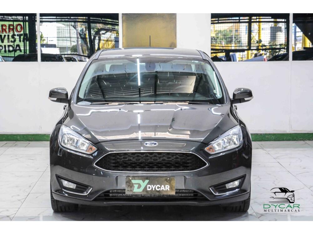 Ford Focus Sedan