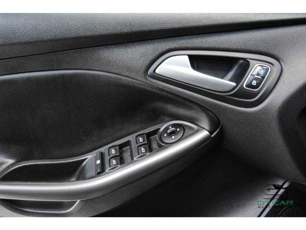 Ford Focus Sedan