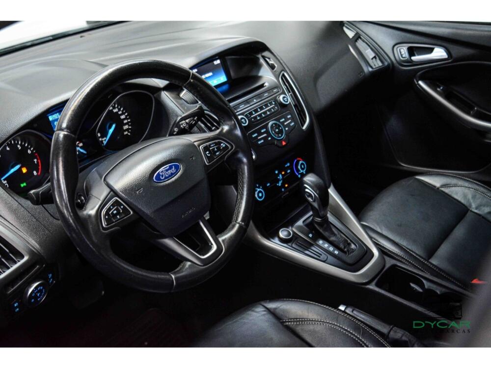 Ford Focus Sedan