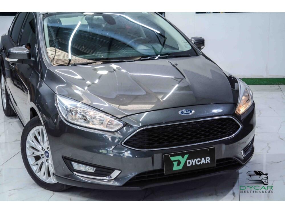 Ford Focus Sedan