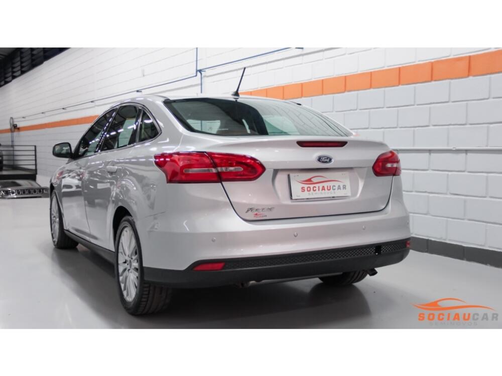 Ford Focus Hatch