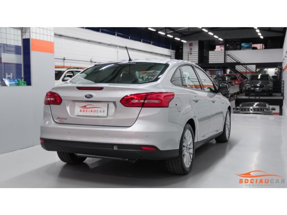 Ford Focus Hatch