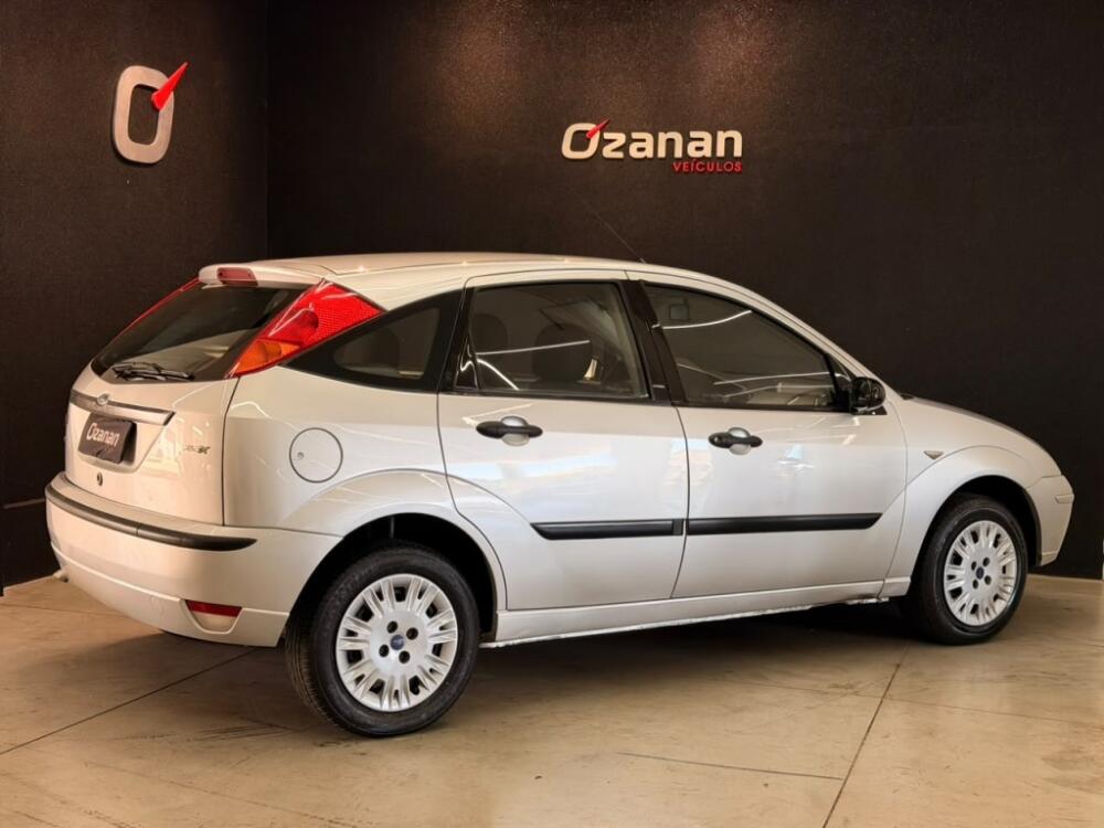 Ford Focus Sedan