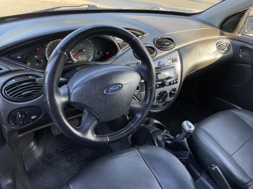 Ford Focus Sedan