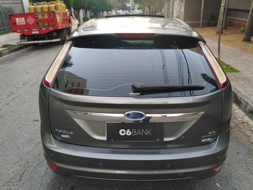 Ford Focus Sedan