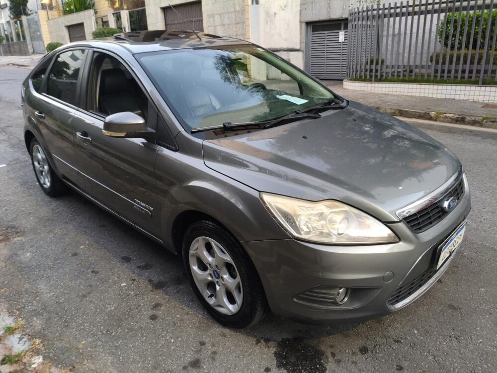 Ford Focus Sedan