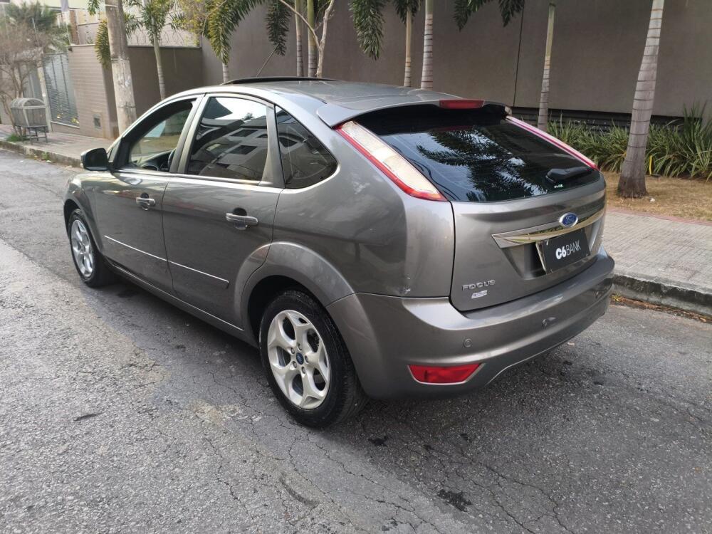 Ford Focus Sedan
