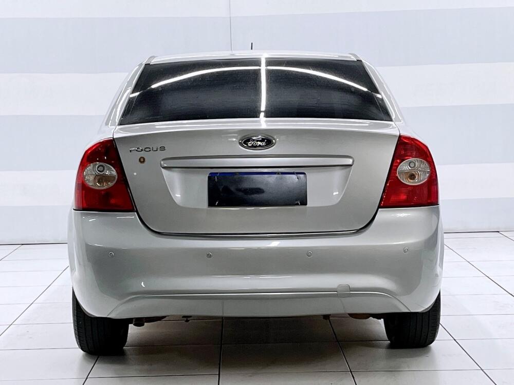 Ford Focus Sedan
