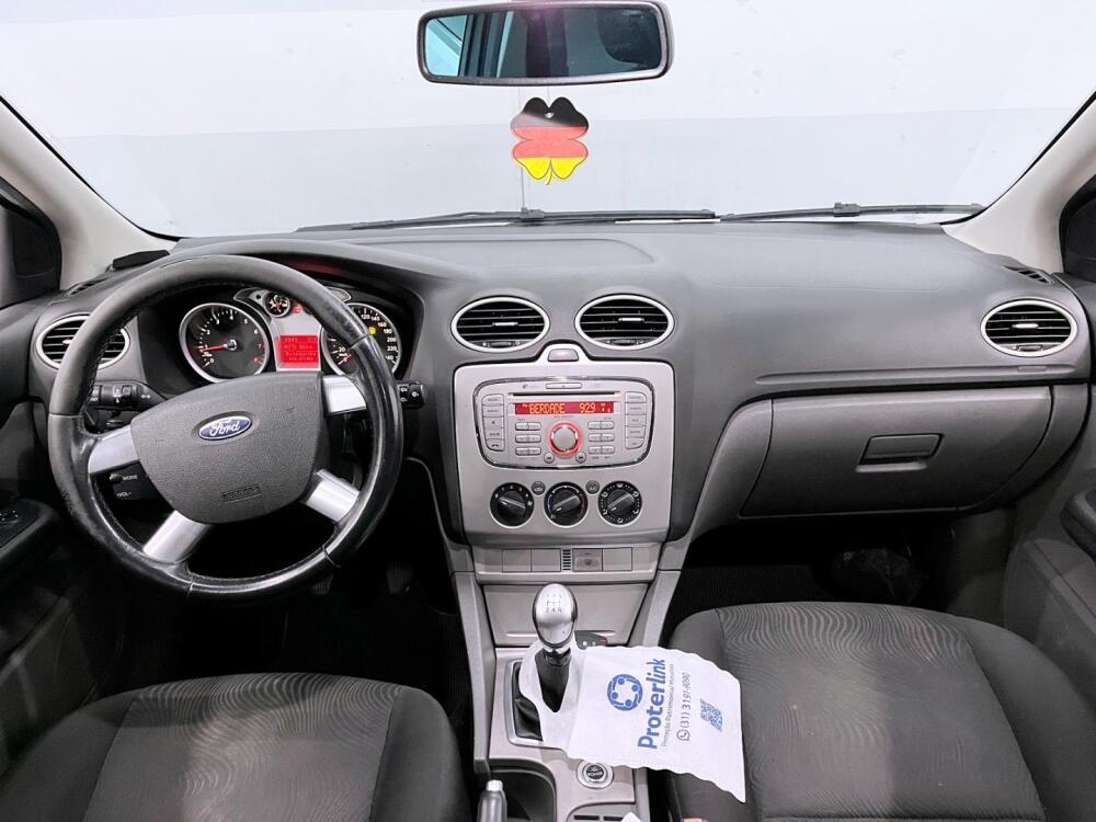 Ford Focus Sedan