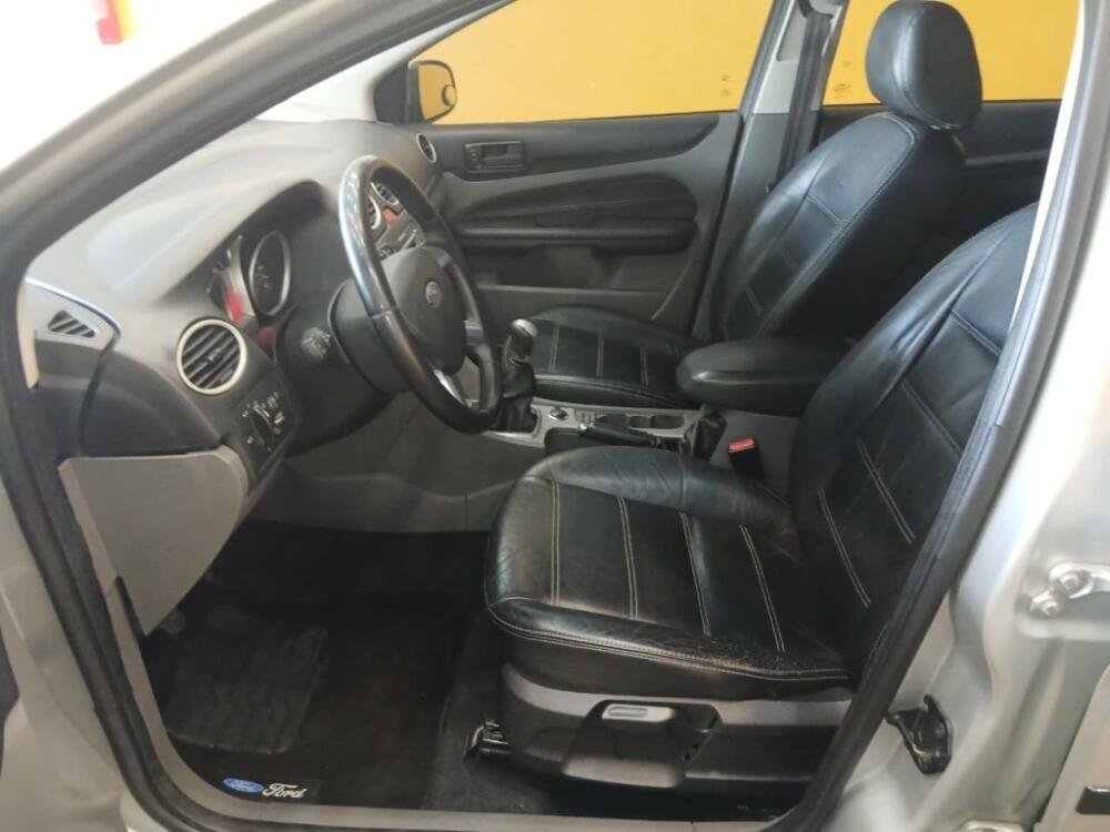 Ford Focus Sedan