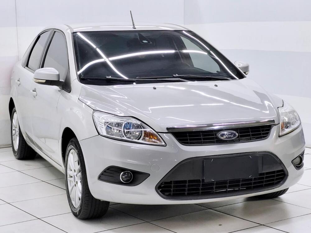 Ford Focus Sedan