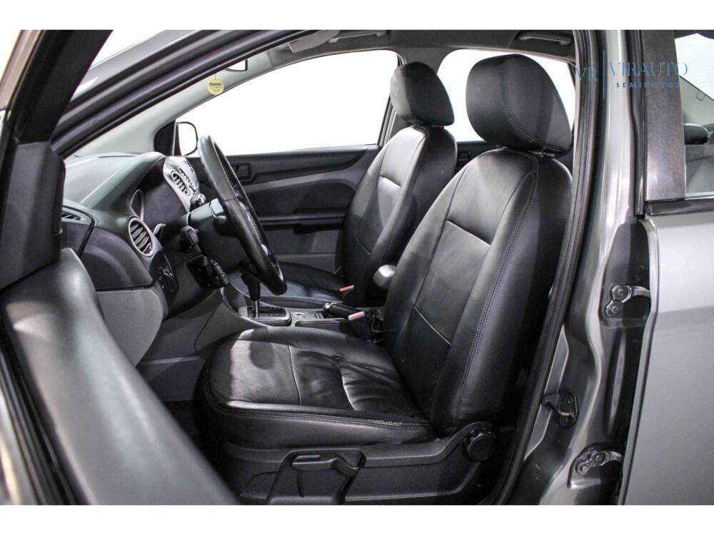 Ford Focus Sedan