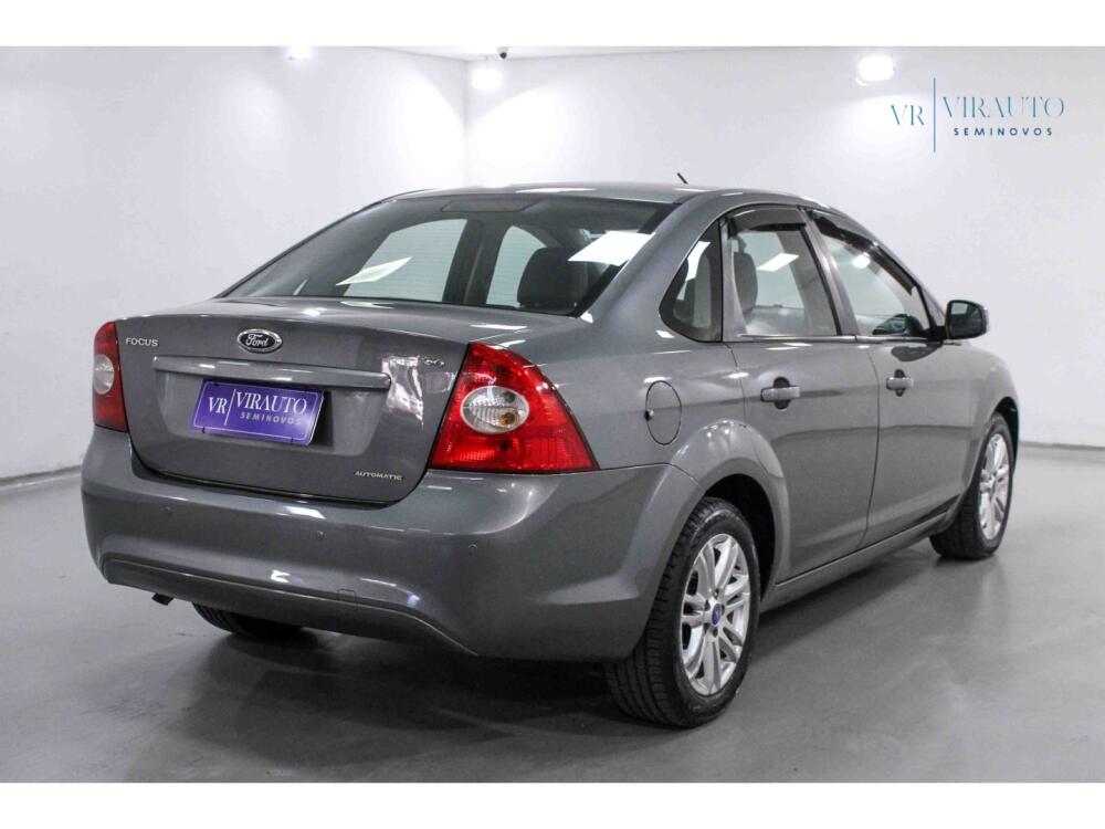 Ford Focus Sedan