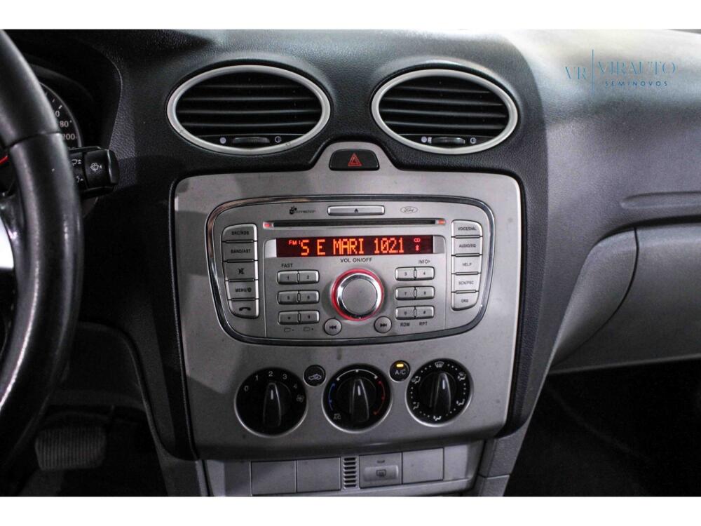 Ford Focus Sedan
