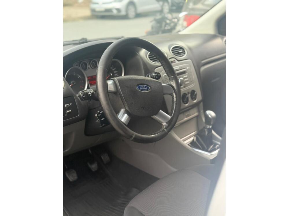 Ford Focus Sedan