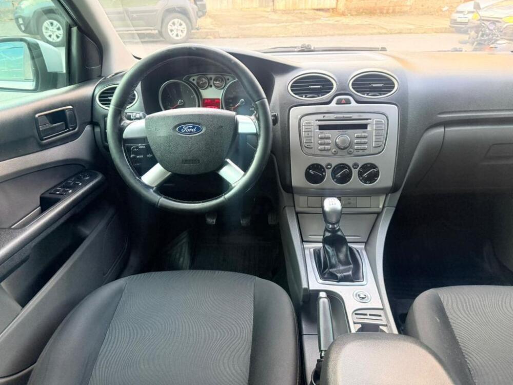 Ford Focus Sedan