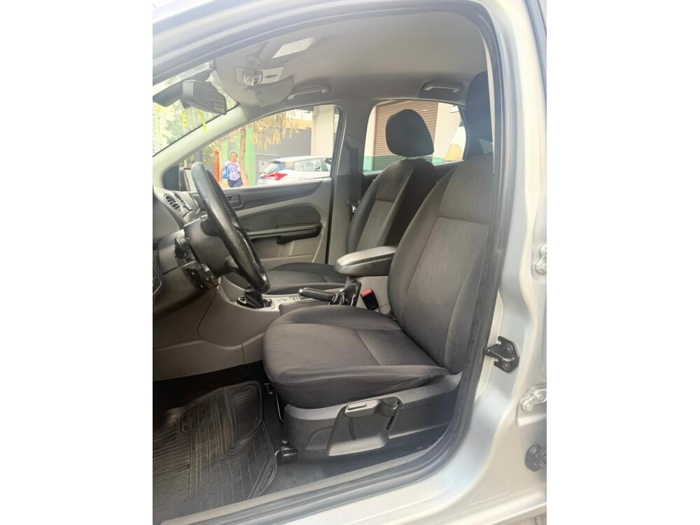 Ford Focus Sedan