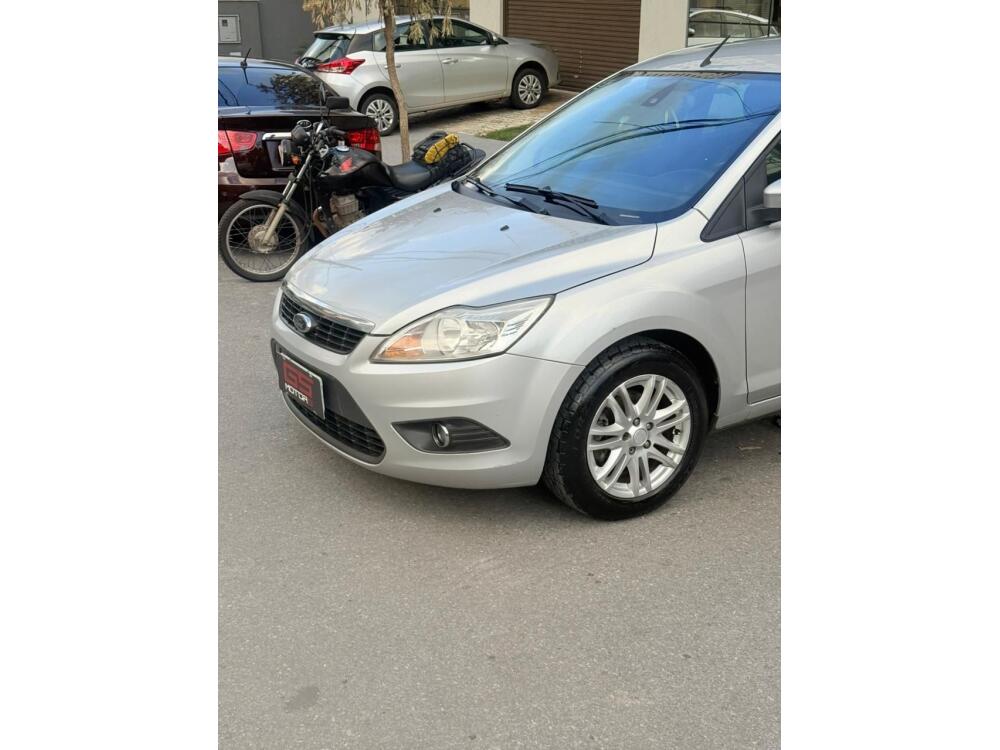 Ford Focus Sedan