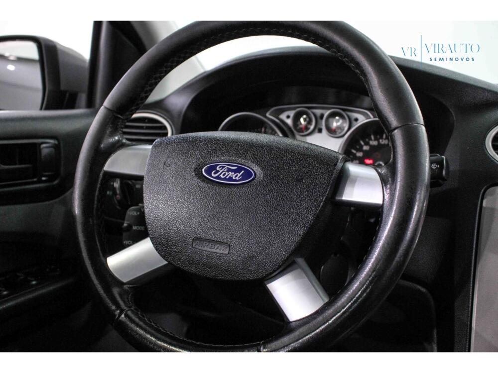 Ford Focus Sedan