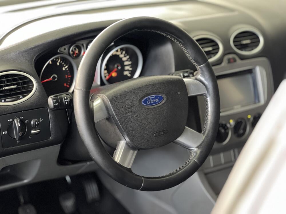 Ford Focus Sedan