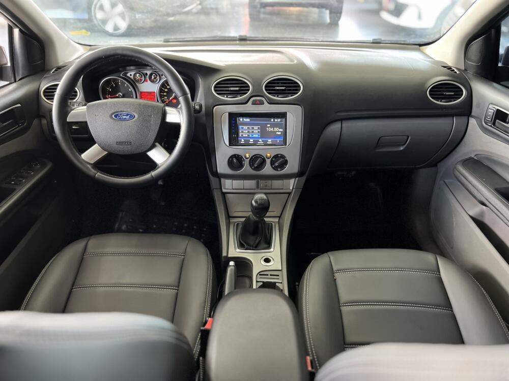 Ford Focus Sedan