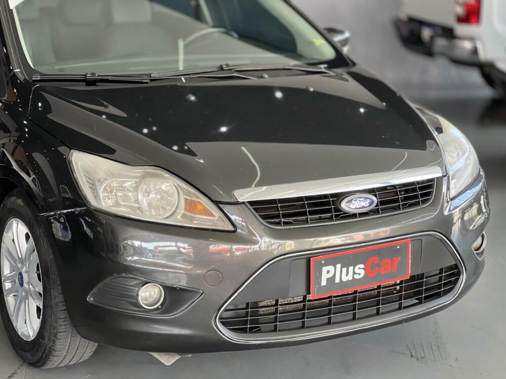 Ford Focus Sedan