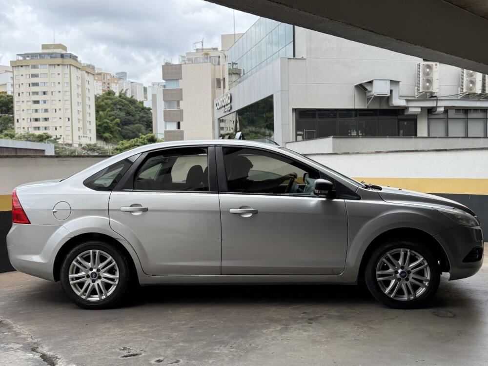 Ford Focus Sedan