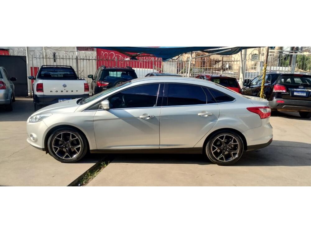 Ford Focus Sedan