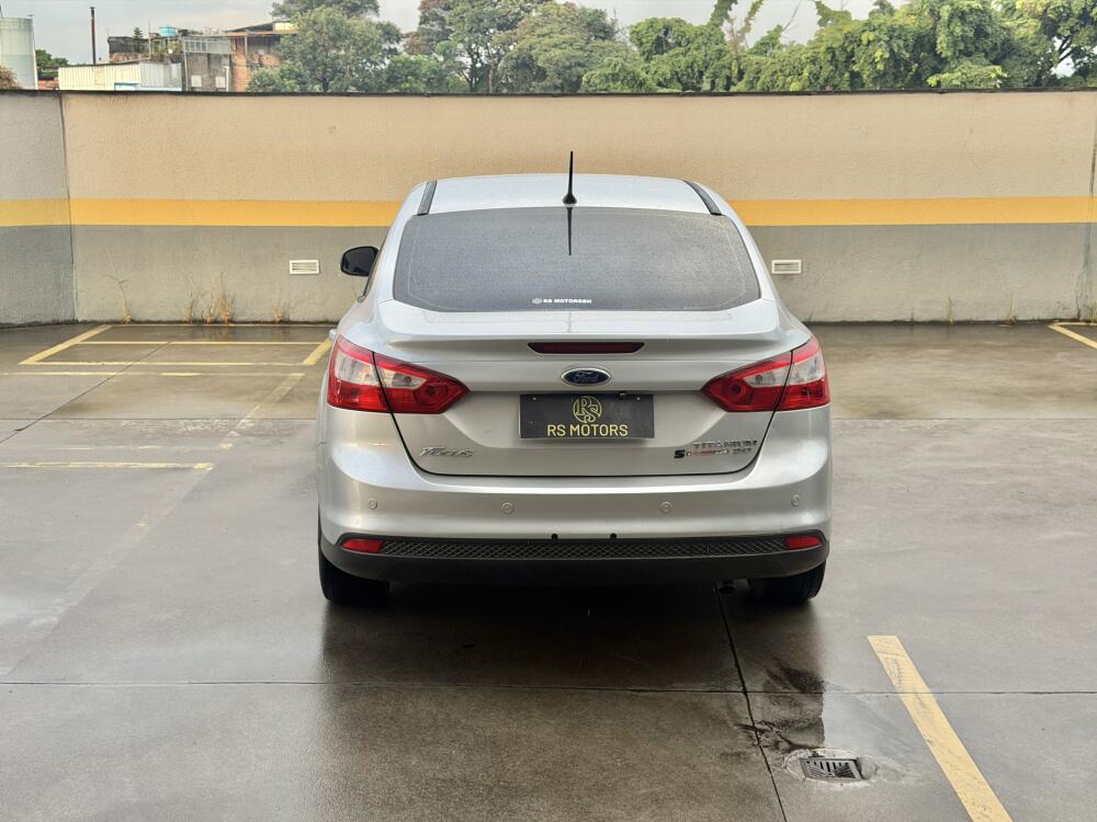 Ford Focus Sedan