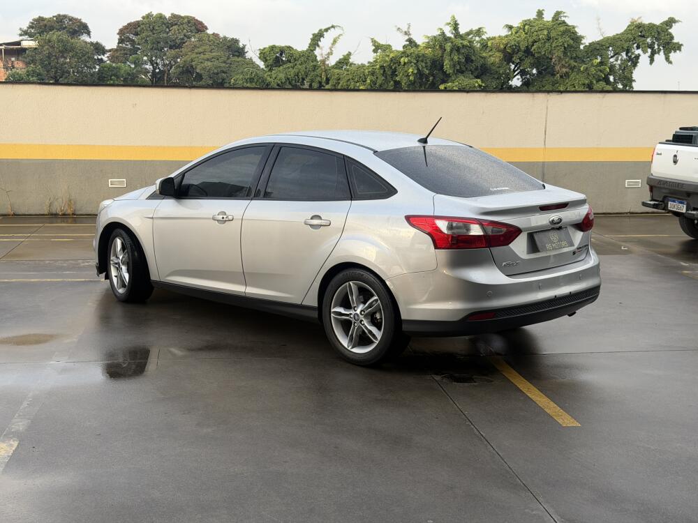 Ford Focus Sedan