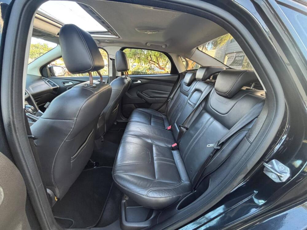 Ford Focus Sedan