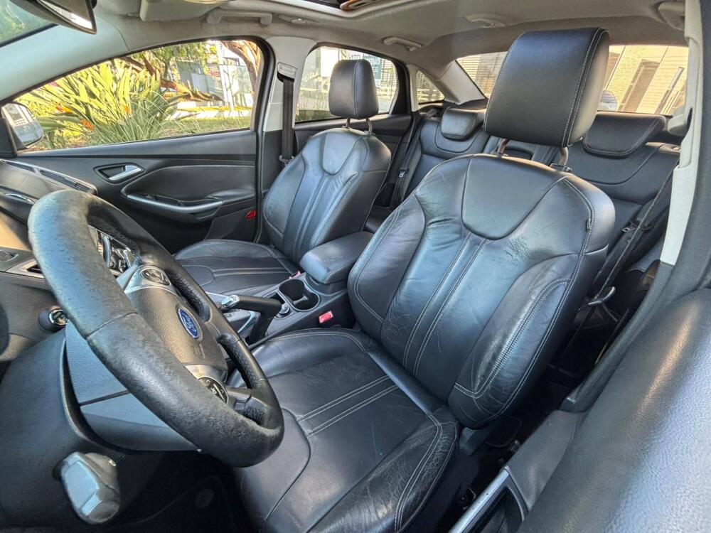 Ford Focus Sedan