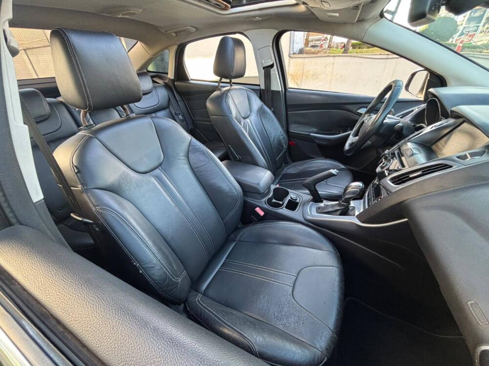 Ford Focus Sedan