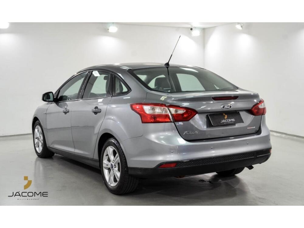 Ford Focus Sedan