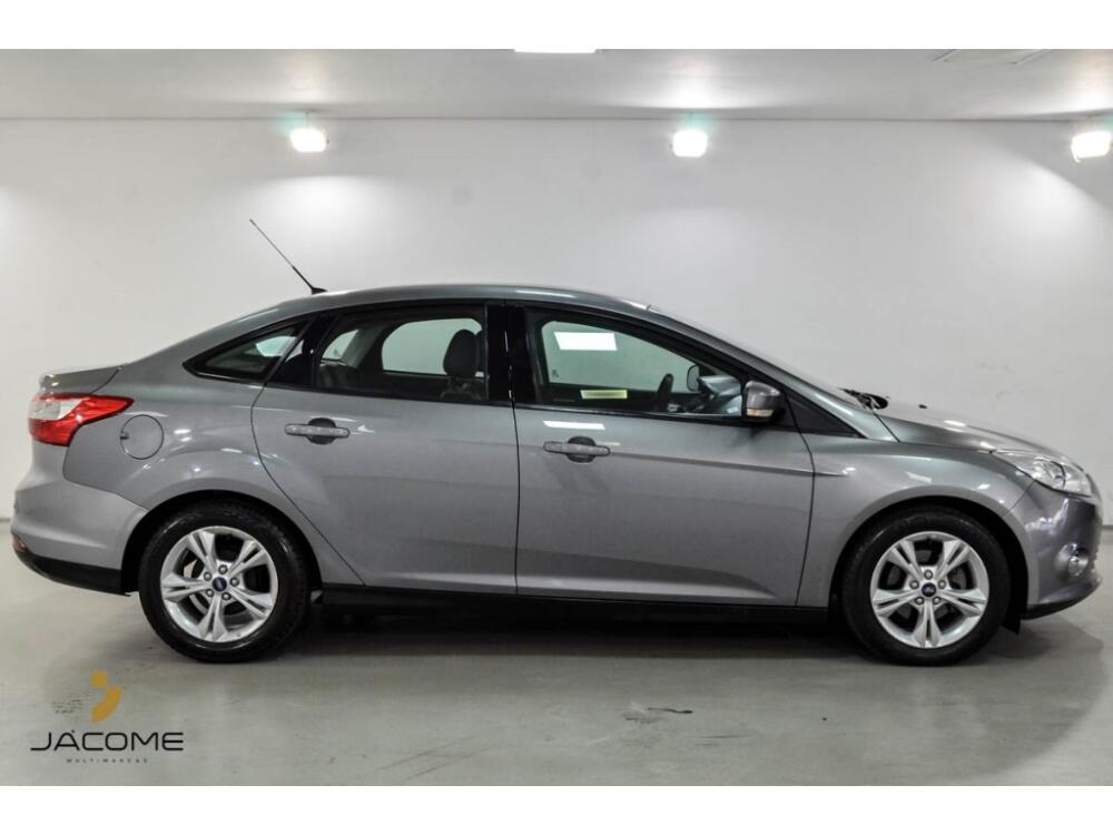 Ford Focus Sedan
